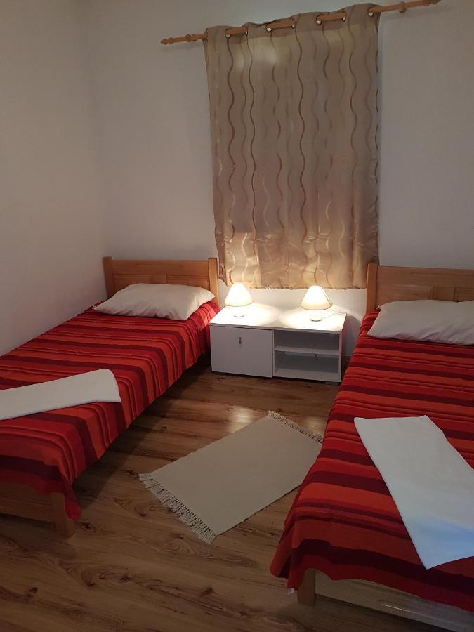 Family Friendly Seaside Apartments Kanica, Rogoznica - 12895 المظهر الخارجي الصورة